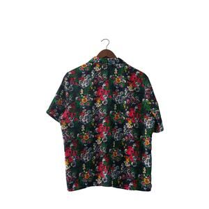 Vintage Women's Dark Floral Blouse Size tag missing Lightweight